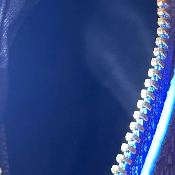 Terzetto Genuine Leather Mini Handbag w/Blue Cup Keychain Approx. 5.5 x 5 x 2 - Picture 10 of 14